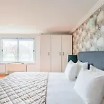 Riviera Apartment